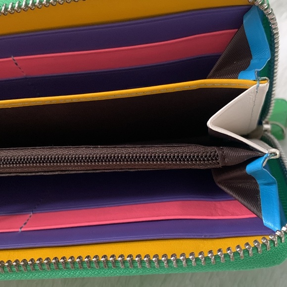 J&C Wallet - Picture 13 of 16